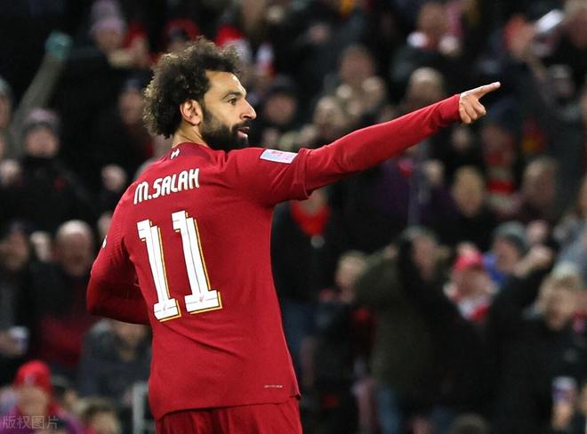 AYX体育赛事直播平台关于萨拉赫在瑞士队比赛中夺冠，战术调整引发热议！的信息